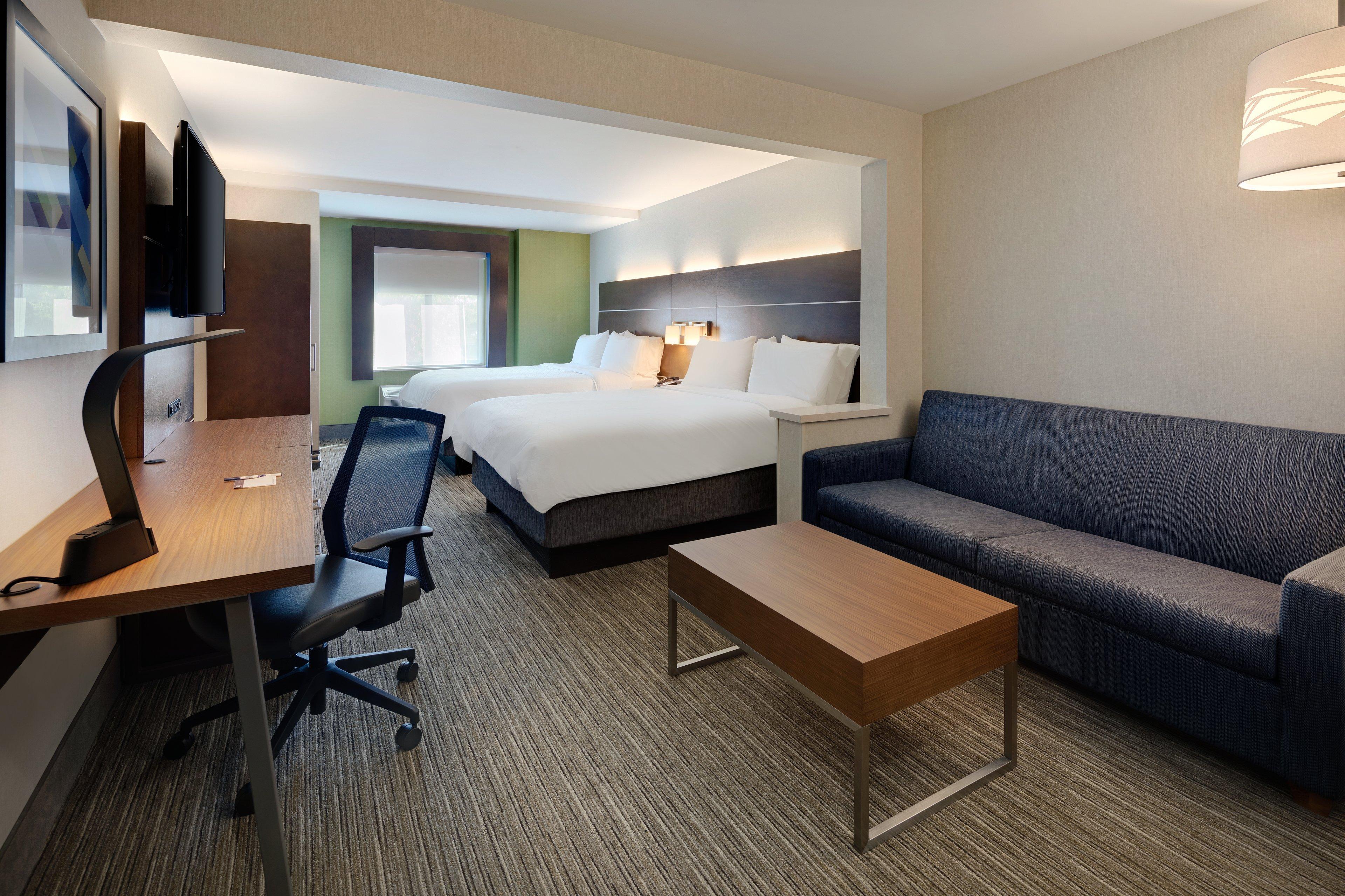 Holiday Inn Express & Suites Bradley Airport, An Ihg Hotel Виндзор Локс Экстерьер фото