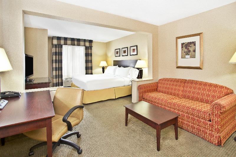 Holiday Inn Express & Suites Bradley Airport, An Ihg Hotel Виндзор Локс Экстерьер фото