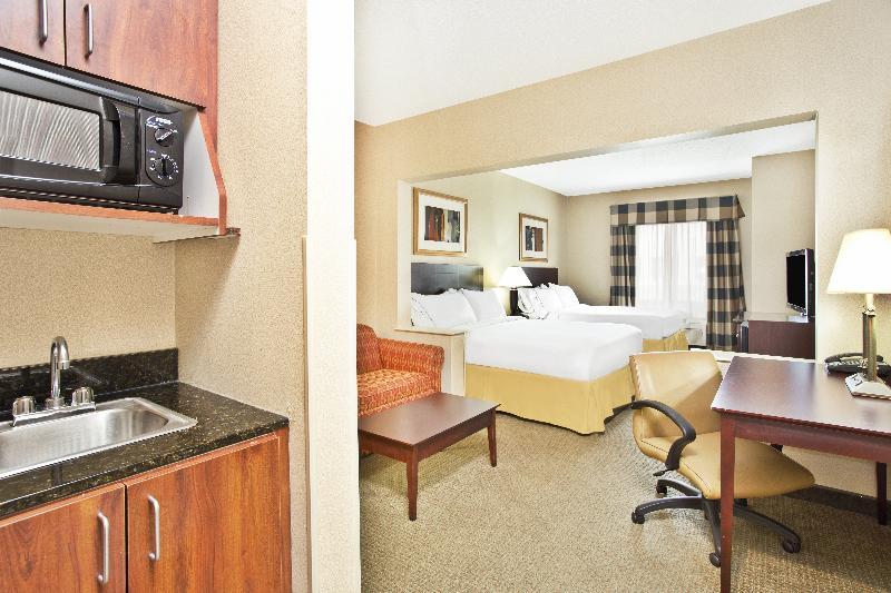 Holiday Inn Express & Suites Bradley Airport, An Ihg Hotel Виндзор Локс Экстерьер фото